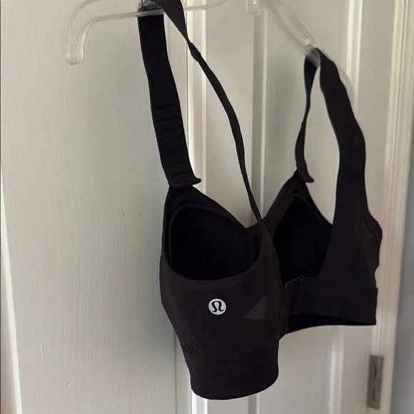 Lululemon Black Women's Sports Bra 32D - Picture 3 of 4